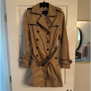 Great condition khaki trench from Banana Republic